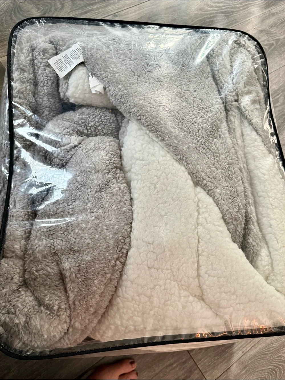 UGG Quilted Gray Comforter with Cream Reversible Back super soft. NWT